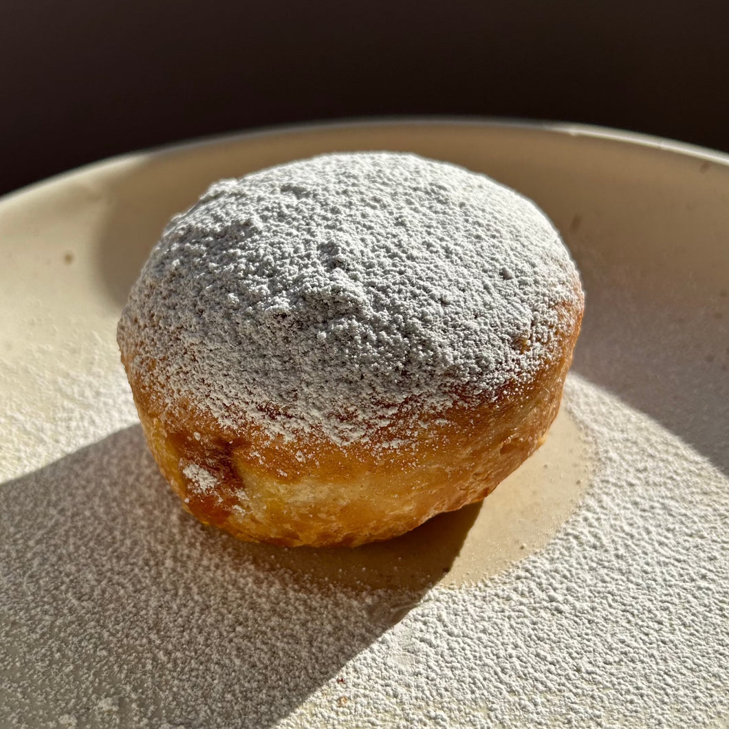 Berliner - Apricot Jam w/ Powdered Sugar